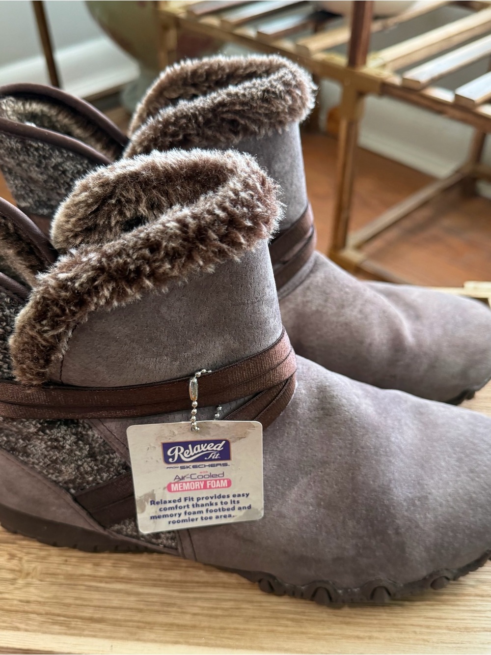 Skechers Relaxed Fit Air-Cooled Memory Foam Boots Charcoal Gray / Brown Sz 9